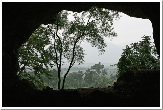 タムピウ洞窟(Tham Piew Cave)